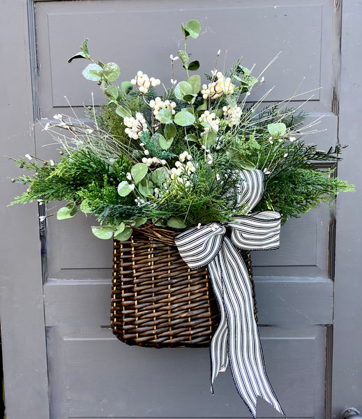 Holiday & Winter Door Basket