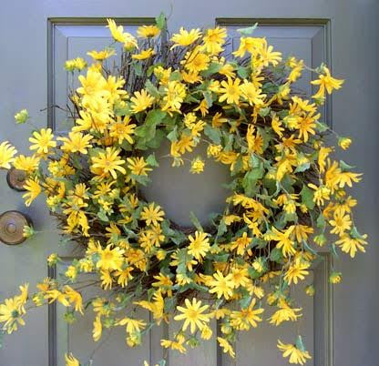 Yellow Daisy Wreath