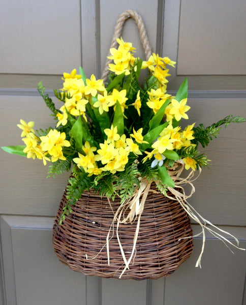 Narcissus Door Basket